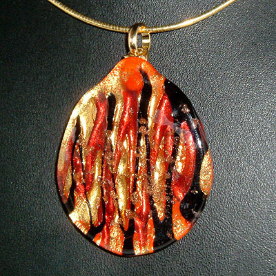 Small Vinci Round Pendant